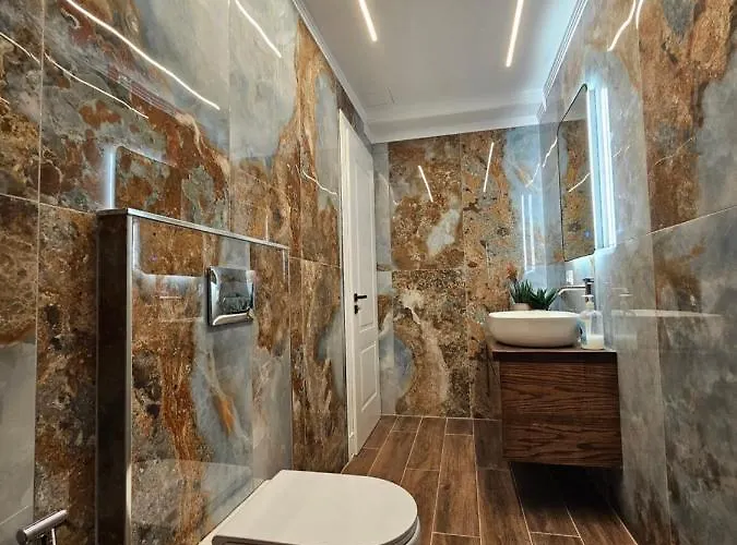 Adore Center Apartment