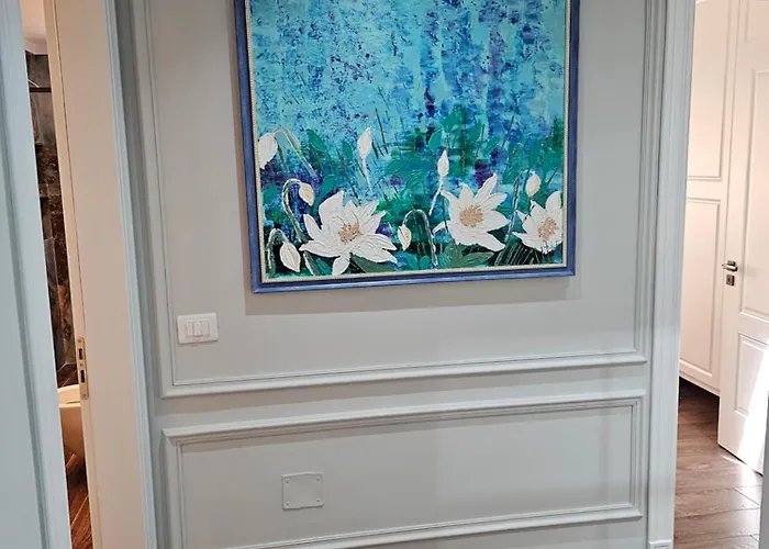 Adore Center Apartment *